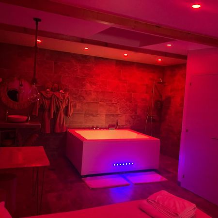 La Dream Night Apartment ปงโตล-กงโบล ภายนอก รูปภาพ