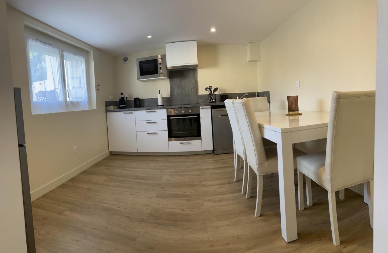 La Dream Night Apartment ปงโตล-กงโบล ภายนอก รูปภาพ