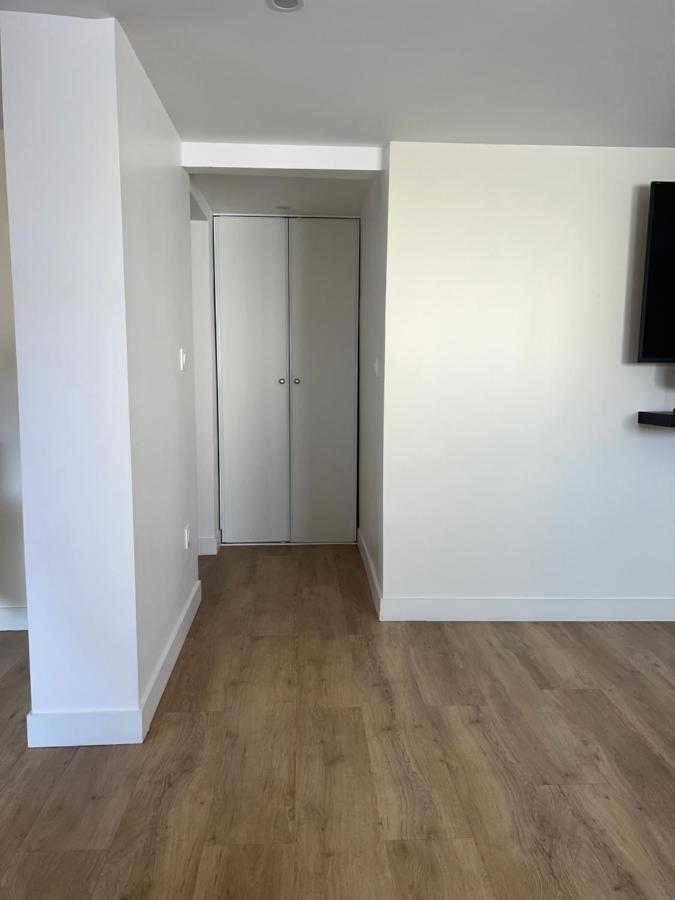La Dream Night Apartment ปงโตล-กงโบล ภายนอก รูปภาพ