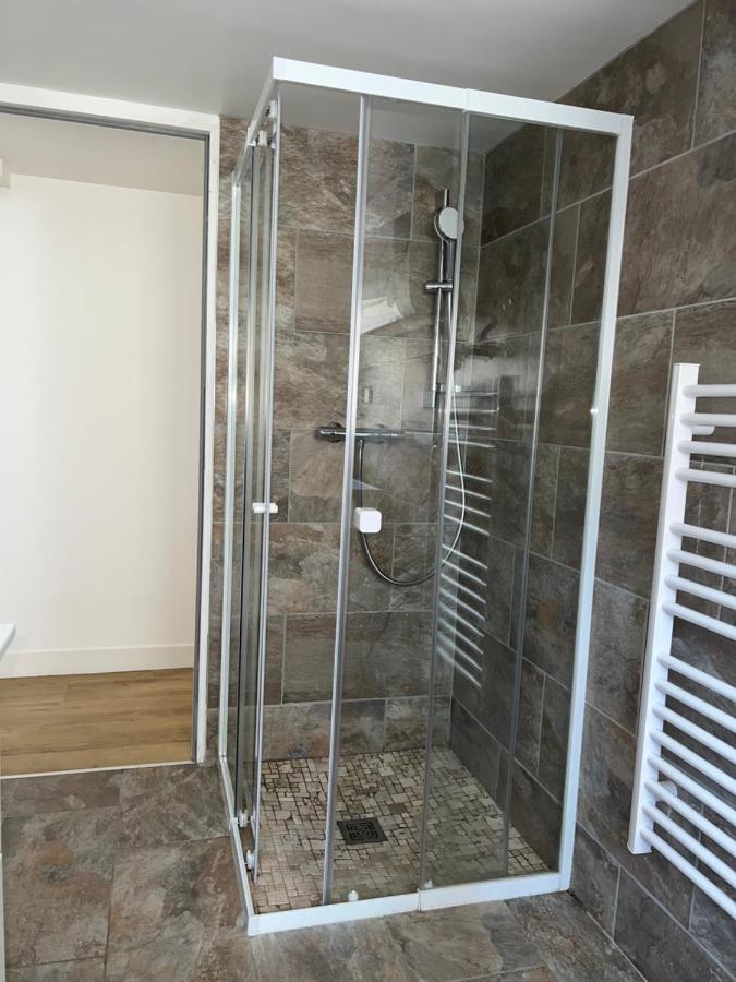 La Dream Night Apartment ปงโตล-กงโบล ภายนอก รูปภาพ