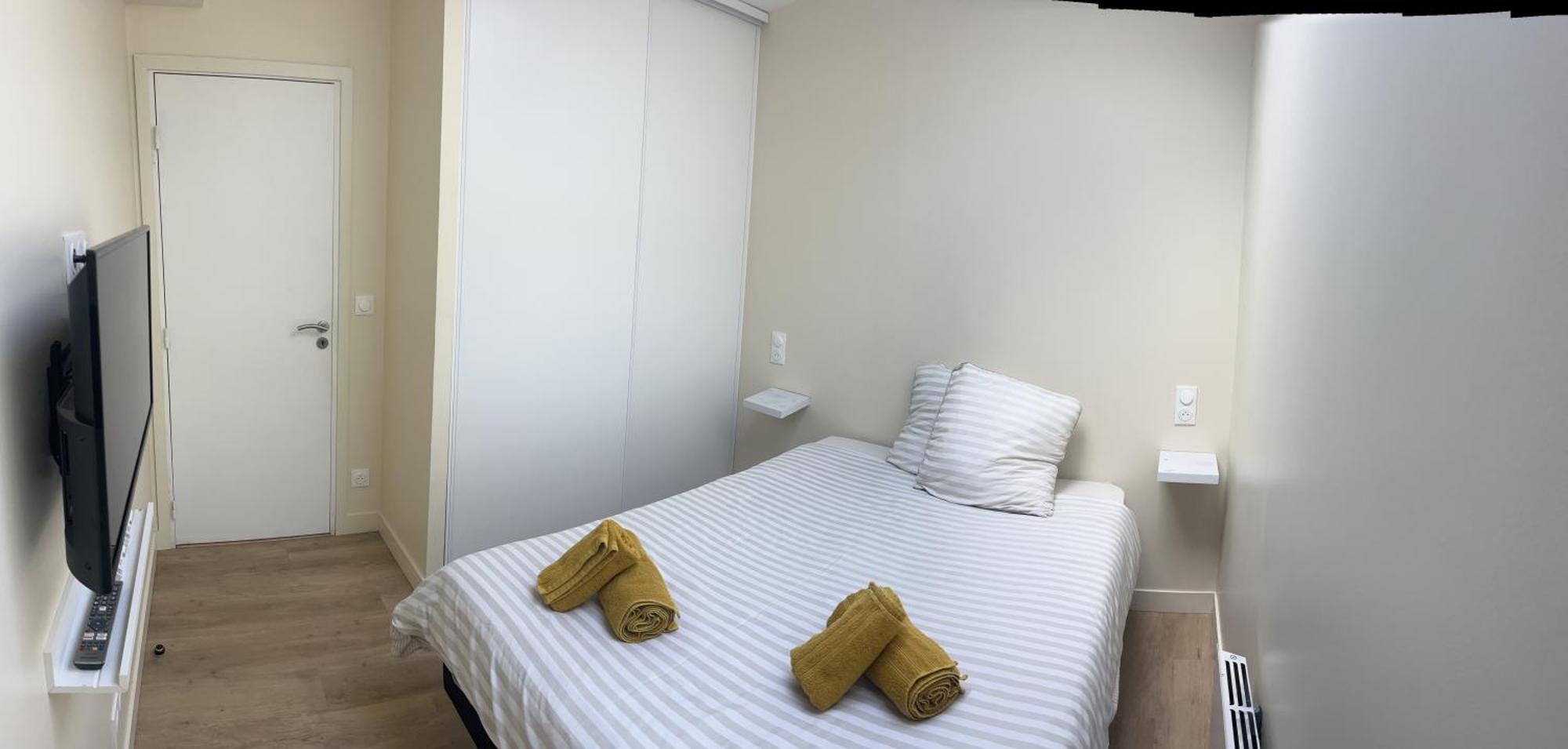 La Dream Night Apartment ปงโตล-กงโบล ภายนอก รูปภาพ
