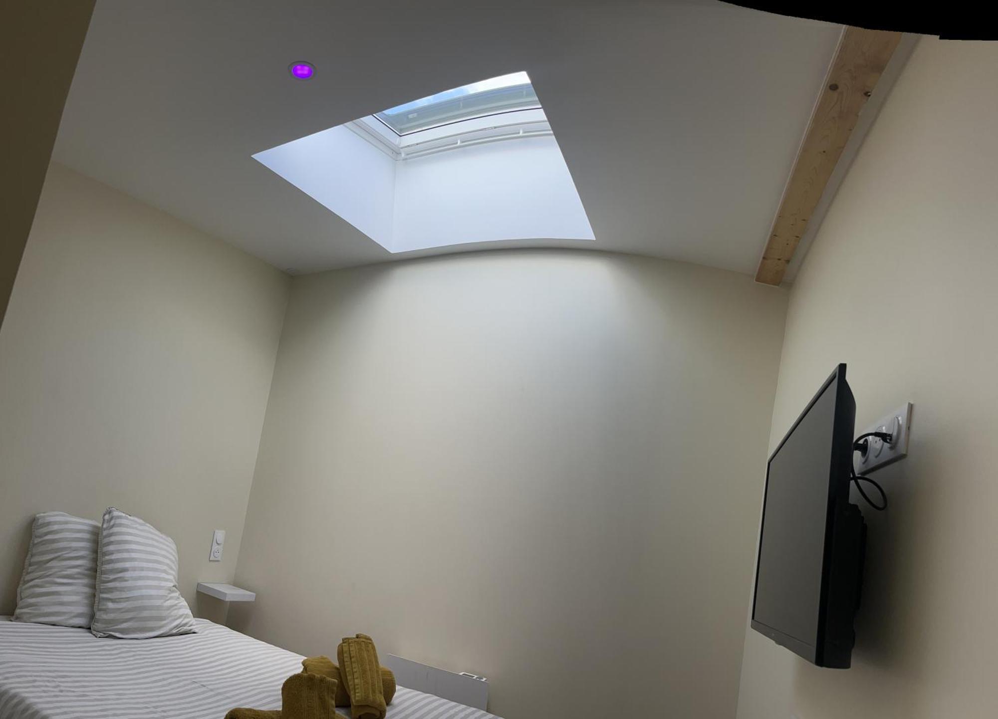 La Dream Night Apartment ปงโตล-กงโบล ภายนอก รูปภาพ