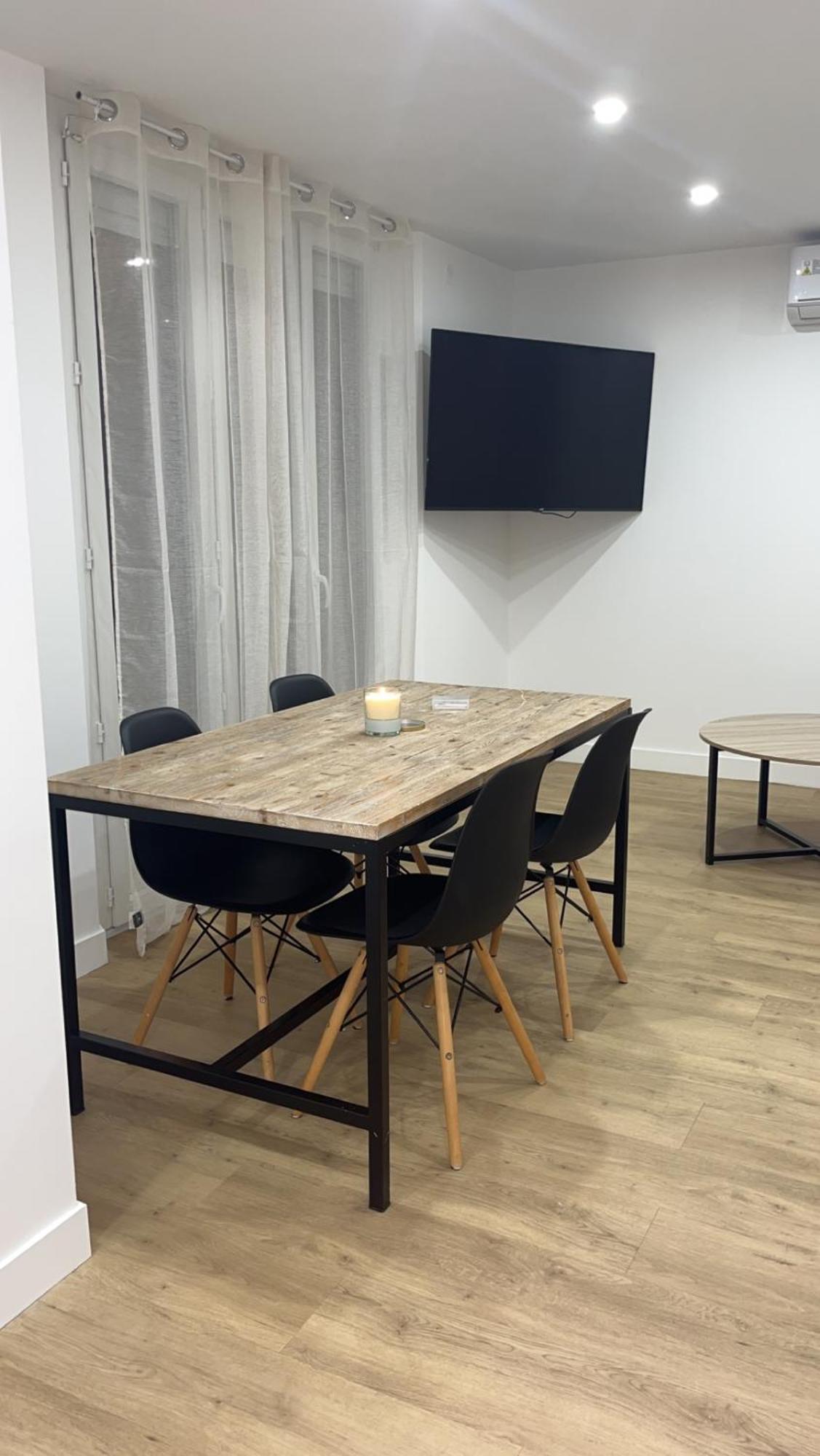 La Dream Night Apartment ปงโตล-กงโบล ภายนอก รูปภาพ